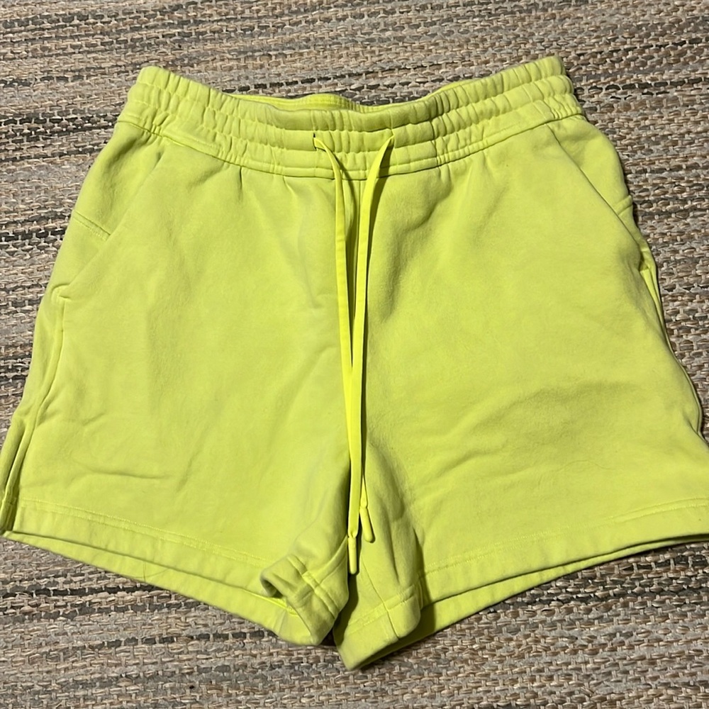 Lululemon Athletica Loungeful High Rise Size 6